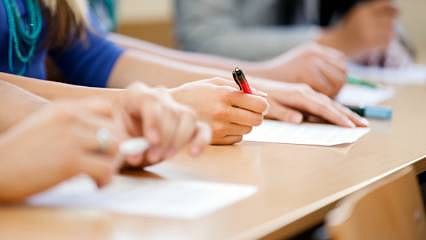 AÖL sınav giriş yerleri belli oldu mu? 2025 AÖL sınav giriş belgesi sorgulama