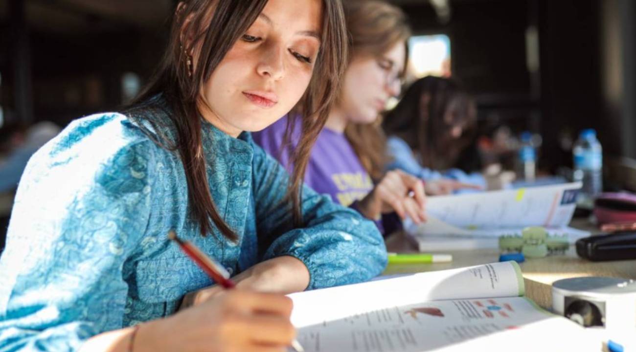 AÖF kayıt yenileme ne zaman? Anadolu Üniversitesi kayıt yenileme kılavuzu yayımlandı