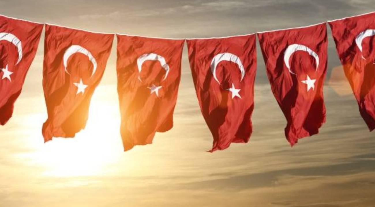 28 Ekim tatil mi, yarım gün mü? 28 Ekim salı günü okullar, özel ve devlet kurumları açık mı?