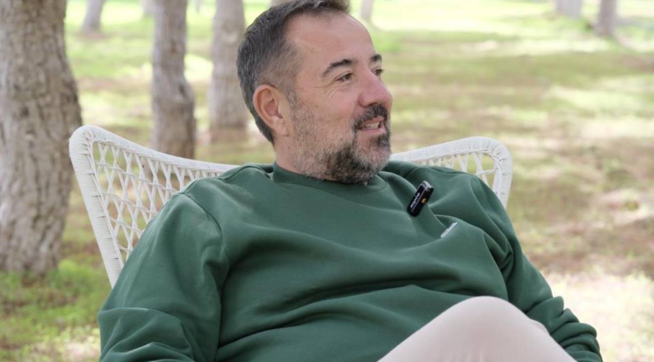 Ata Demirer biriktirdiği ilk parayla ev aldığı yeri anlattı