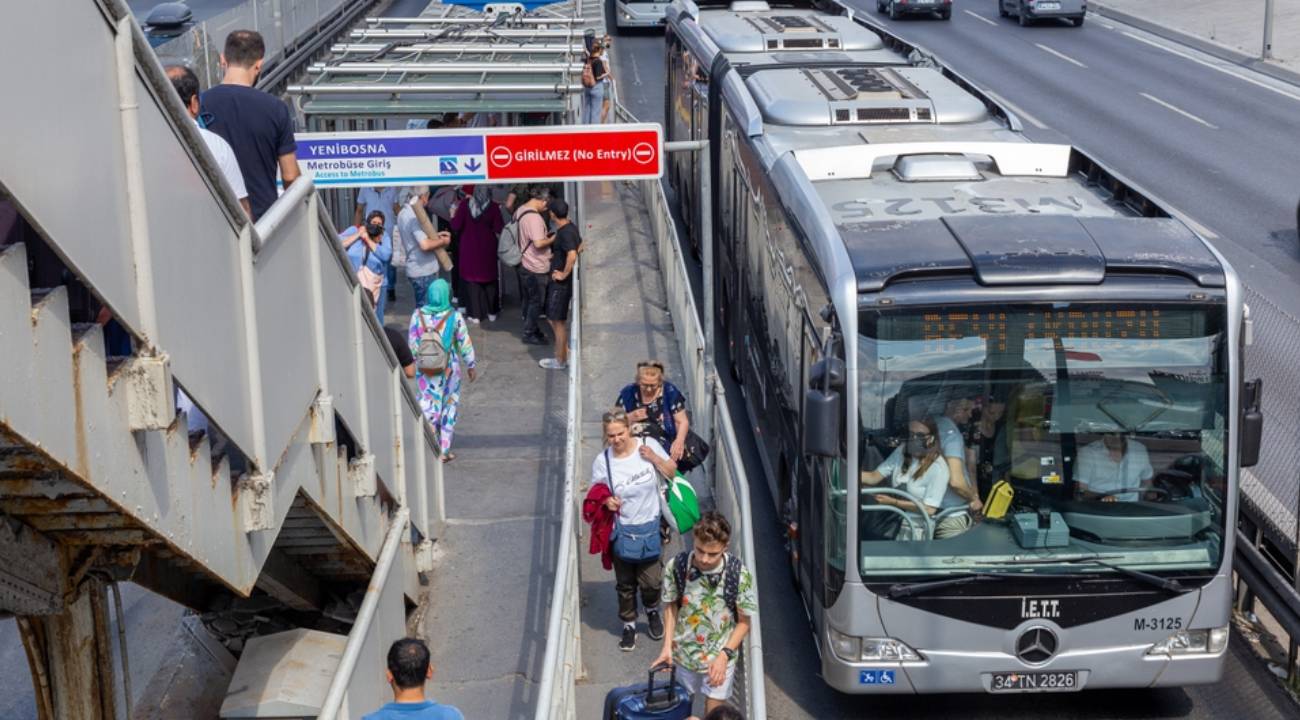 28-29 Ekim toplu taşıma ücretsiz mi? 28-29 Ekim metro, marmaray, metrobüs, otobüs bedava mı?
