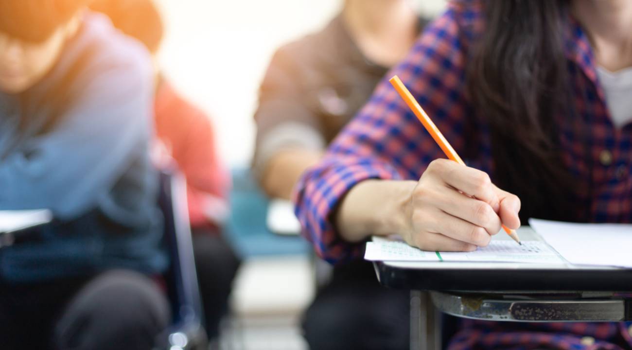 AÖL kayıt yenileme ne zaman, nasıl yapılır? 2025-2026 AÖL kayıt yenileme ücreti ne kadar?   