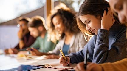 AÖF kayıt yenileme ne zaman bitiyor? 2026 AÖF kayıt yenileme işlemleri