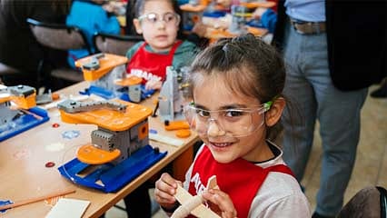 400 bin depremzede çocuğa ulaşacak
