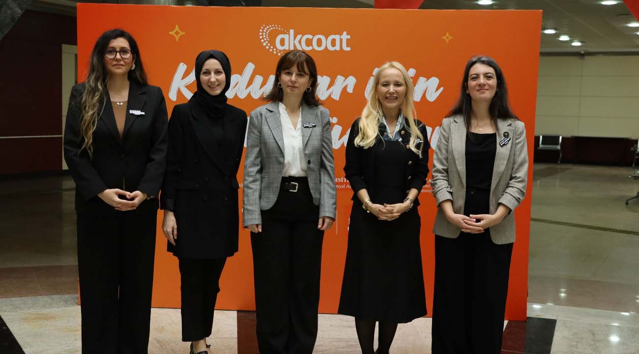 Akcoat ve SAÜ’den "kadınlar için birlikte güçlüyüz" mesajı
