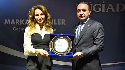 TÜGİAD’dan geleceğin liderlerine kaynak kitap