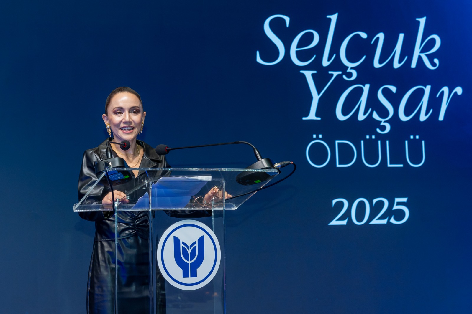 Selçuk Yaşar Ödülü Prof. Dr. Elif Uysal’a verildi-4