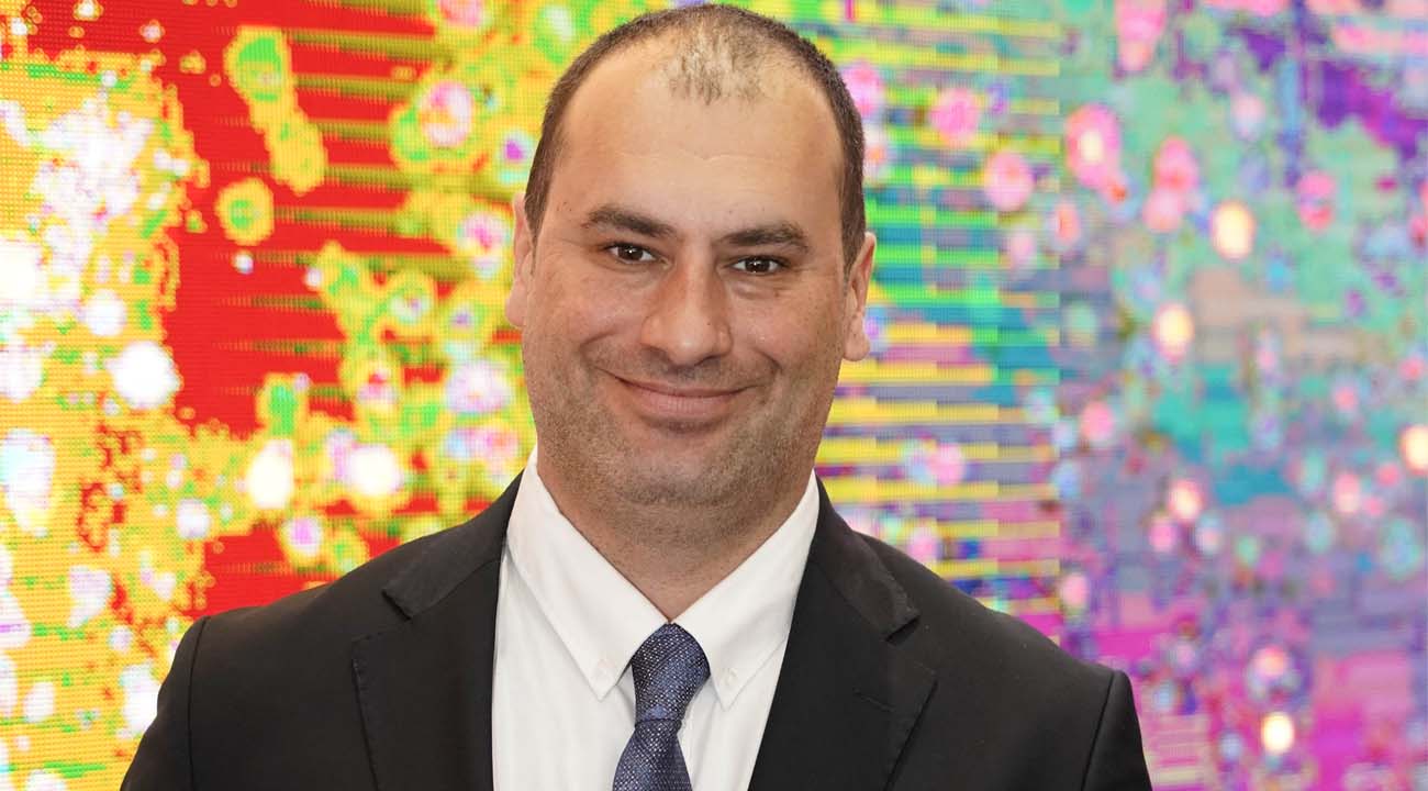 Storks Diamond mağazalaşma atağında