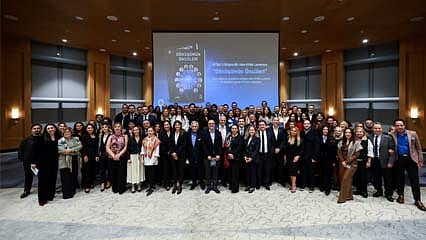GYİAD üyeleri, şirketlerinin dijital dönüşüm süreçlerini kitapta buluşturdu