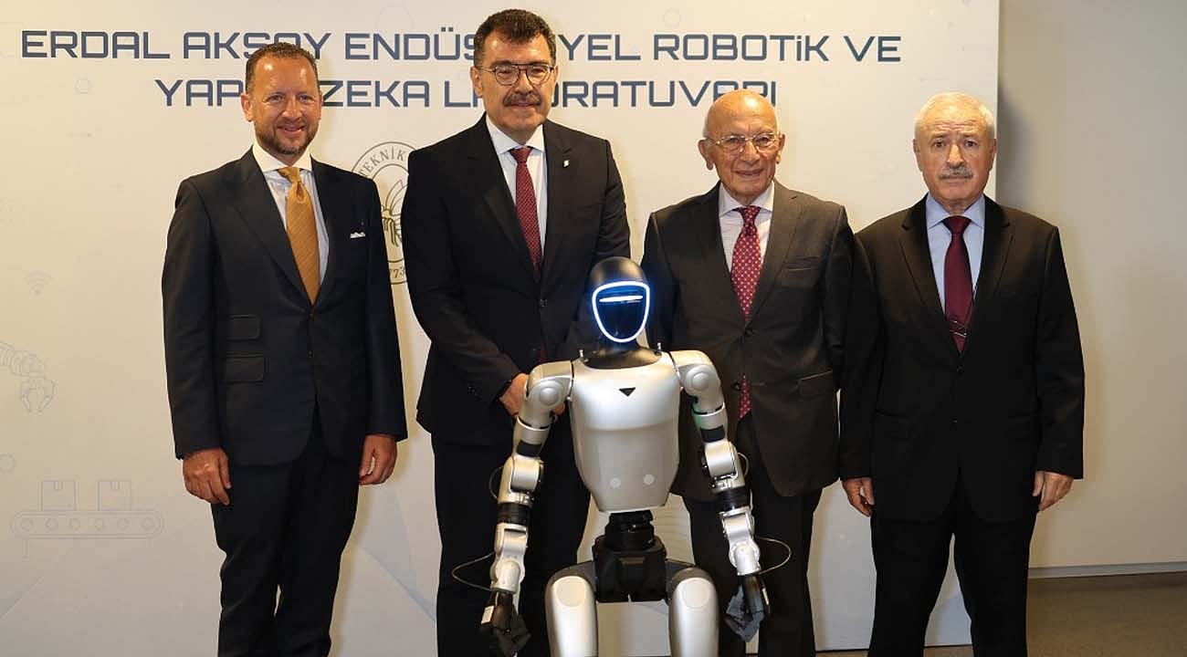 Erdal Aksoy Endüstriyel Robotik ve Yapay Zekâ Laboratuvarı Açıldı