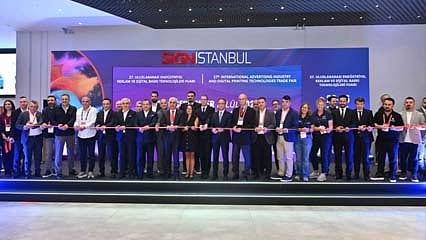 Endüstriyel reklam ve dijital baskıda teknoloji şovu başladı