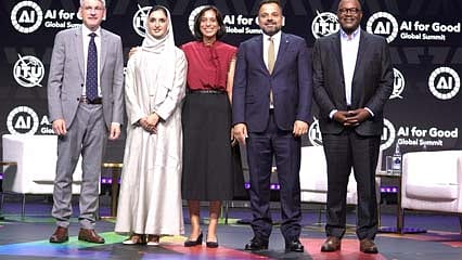Yapay zekâ altyapısına  beş farklı katmanda yatırım