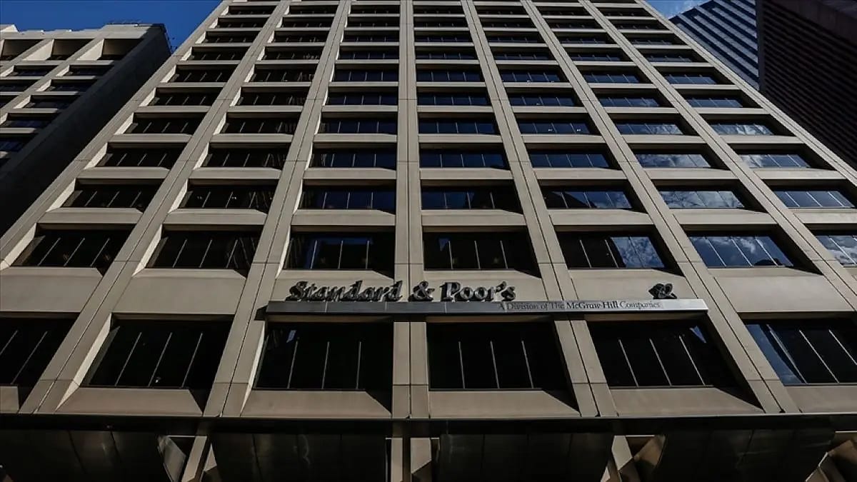 S&P, Türkiye'nin notunu teyit etti, kredi notu görünümünü 'negatif'e çevirdi