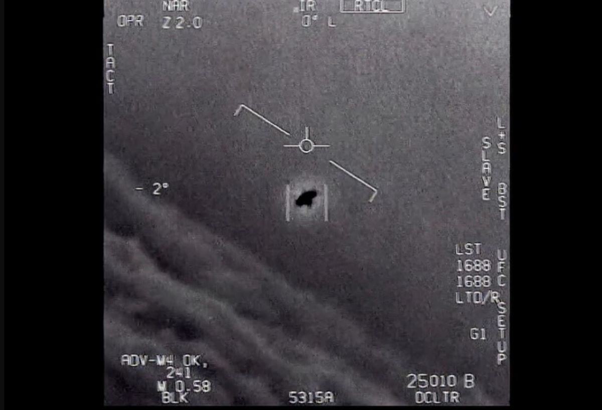 Pentagon yeni istihbarat grubu ile UFO'ları izleyecek