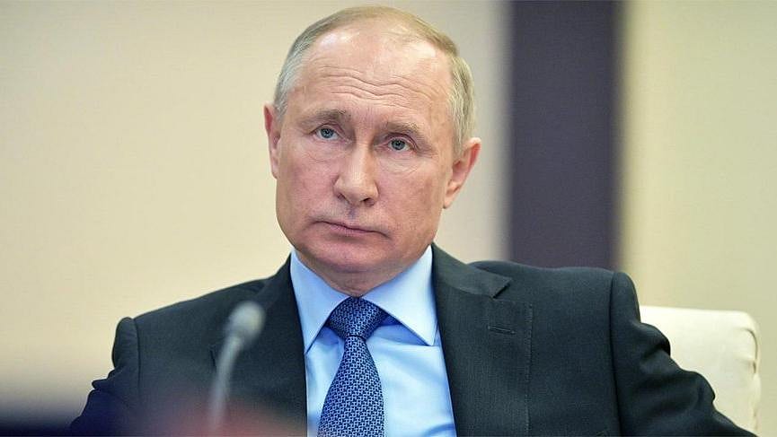 Rus ekonomisi günde 100 milyar ruble kaybediyor