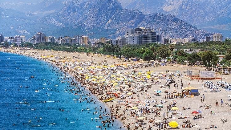 Turizmde 'en kötü' geride kaldı: Sezon kasım ayına uzayacak, işte beklenen turist sayısı