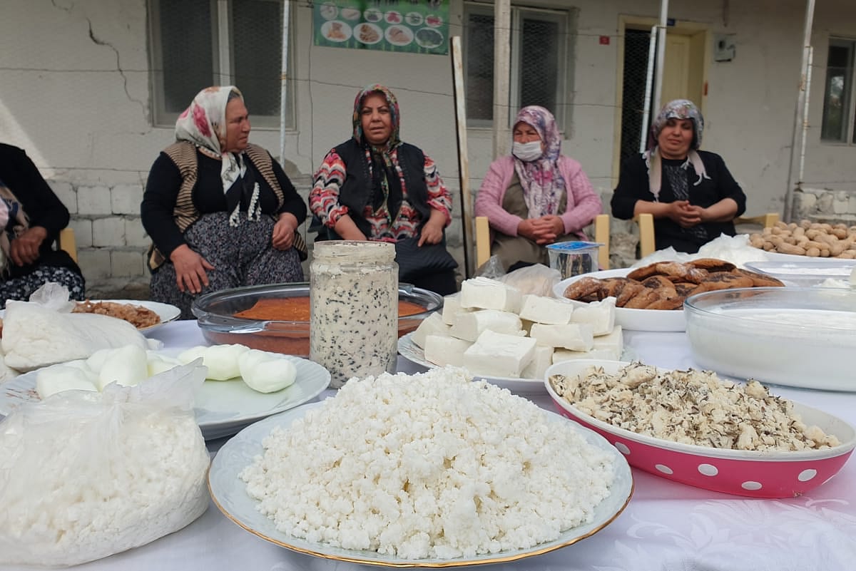 Emekli olup köyüne yerleşti, kurduğu kooperatif kadınlara ek gelir yarattı-0