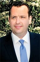 Arcan Bayraktaroğlu