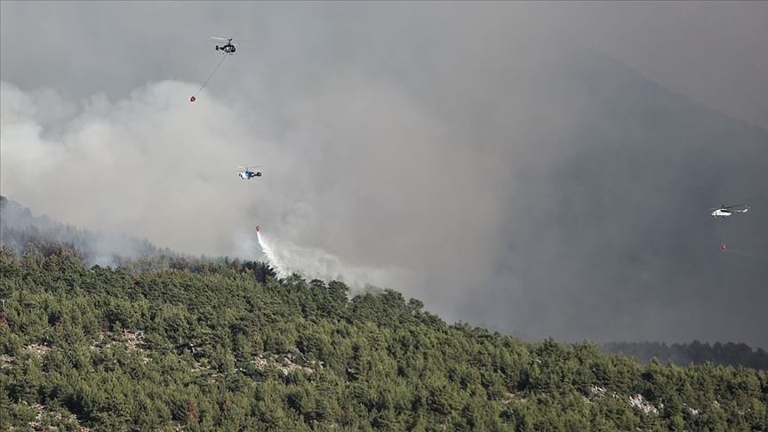 Türkiye'deki orman yangınlarına karşı 6 ülkeden hava desteği geldi