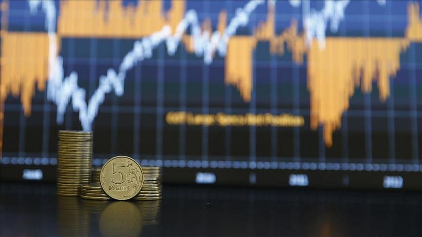 Rusya faizi kademeli olarak yükseltecek