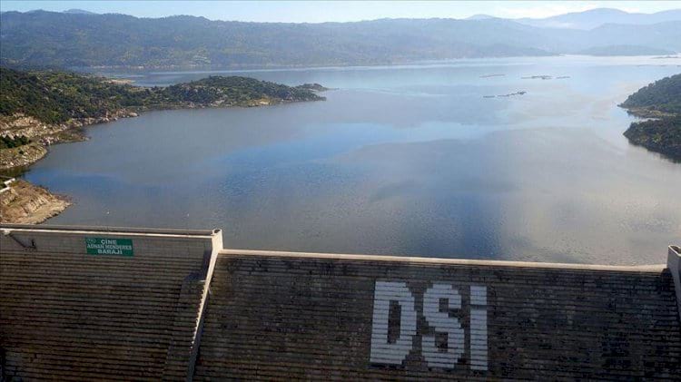 Adnan Menderes Barajı'ndaki su seviyesi kritik seviyede