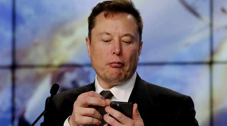 Elon Musk yayına katıldı, yine yanlış şirketin hisseleri uçtu