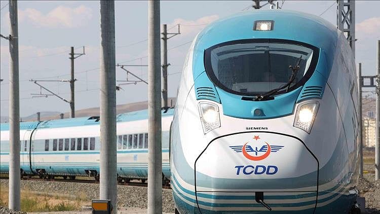 YHT seferleri perşembe günü başlıyor: İşte uygulanacak kurallar