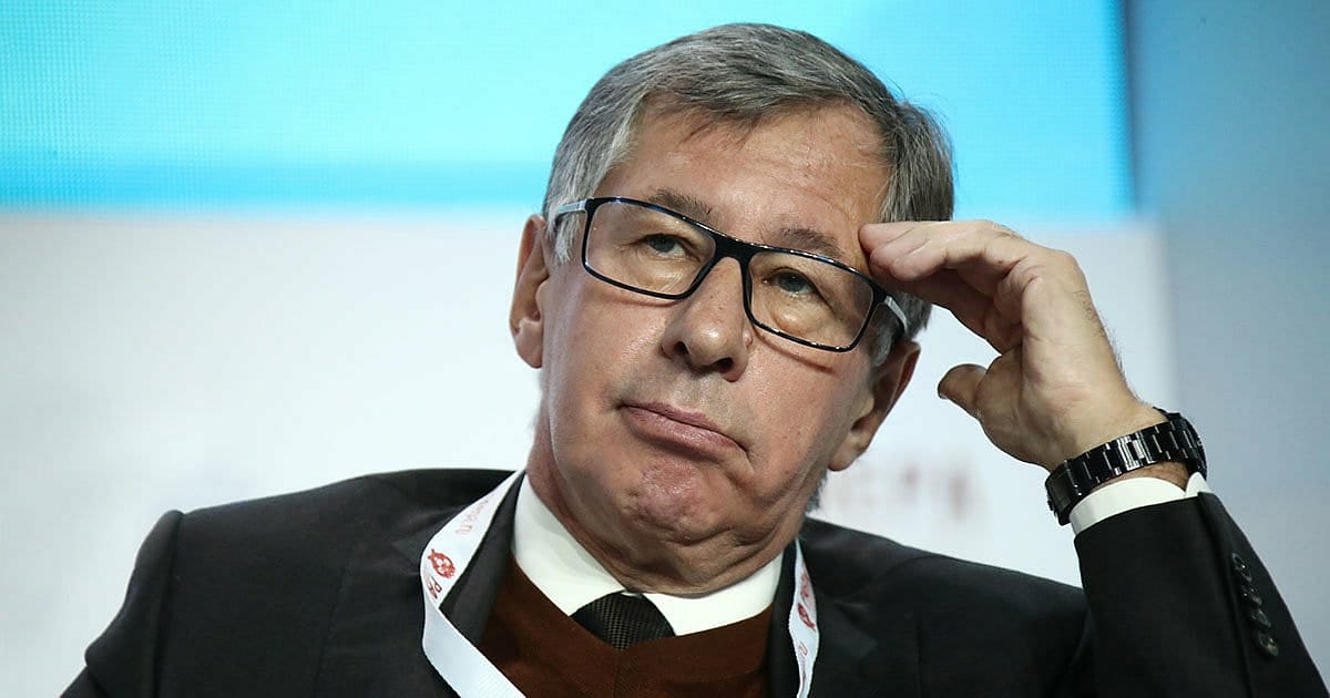 4,3 milyar dolar serveti var, ayda 2500 sterlinden fazla harcaması yasak: Dava açıldı