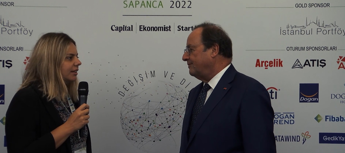 Uez Sapanca 2022 François Hollande Röportajı