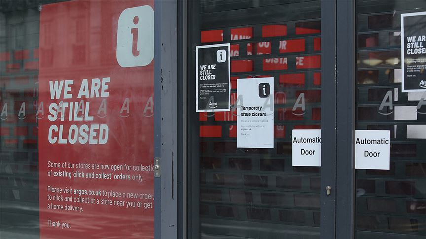 İngiltere'de salgının etkilerine dayanamayan mağazalar kepenk kapatıyor