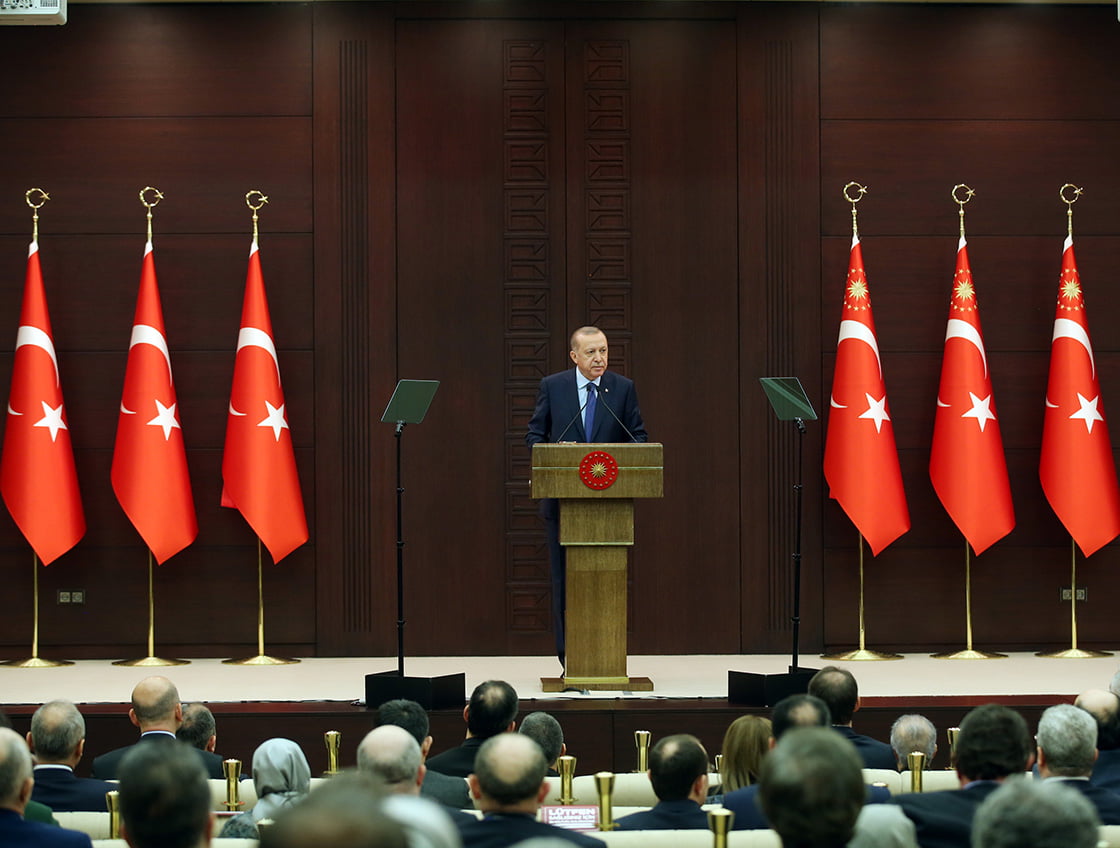 Cumhurbaşkanı Erdoğan 'evde kalın' çağrısı yaptı, ekonomik istikrar paketini açıkladı
