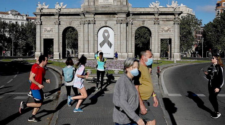 İspanya'da Kovid-19 mağdurları hükümete karşı mahkemeye başvurdu