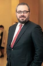 Kadınlar ‘cam tavan’ı yurtdışında da kırıyor-1