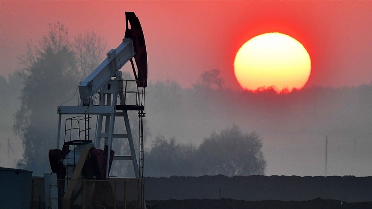 Brent petrolün varil fiyatında 2014'ten bu yana bir ilk!