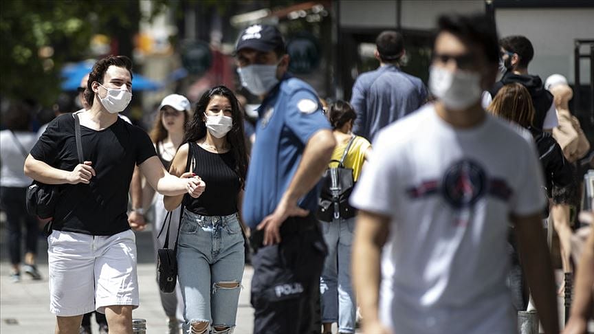 Bakanlık iki günde kesilen maske cezasını açıkladı