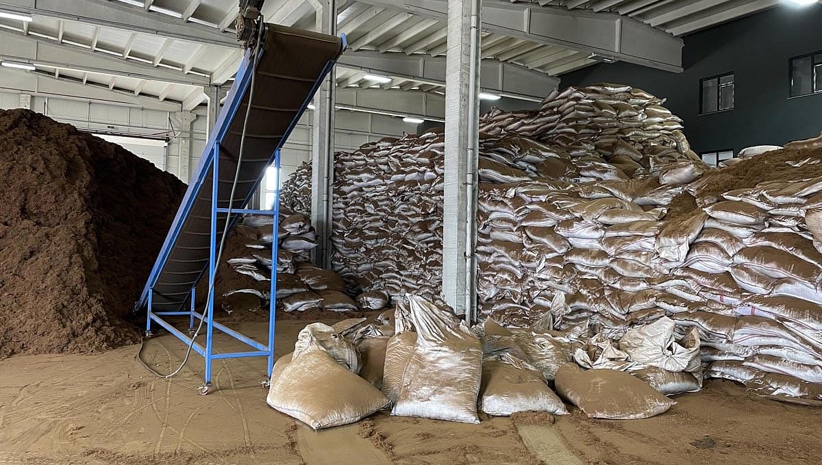 Çay çöpünden mangal kömürü üretimi başlandı... İlk yıl gelir hedefi 30 milyon lira-0