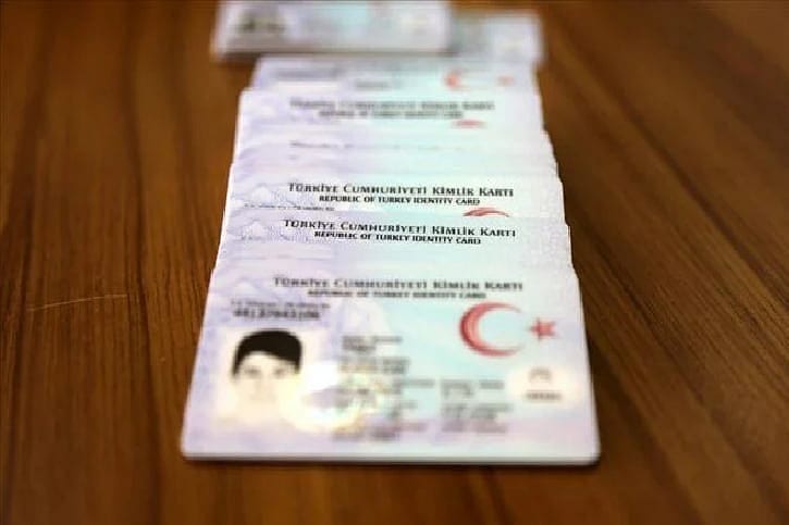 15 yaş altı çocukların kimlik kartı başvurularında yeni dönem: Ağustosta başlıyor