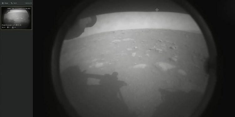 'Bu daha önce görmediğiniz bir şey': Mars'tan yeni fotoğraflar paylaşıldı-0