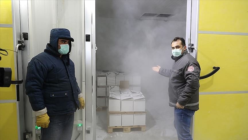 2,8 milyon doz BioNTech aşısı Türkiye'de: Eksi 80 derecede saklanıyor