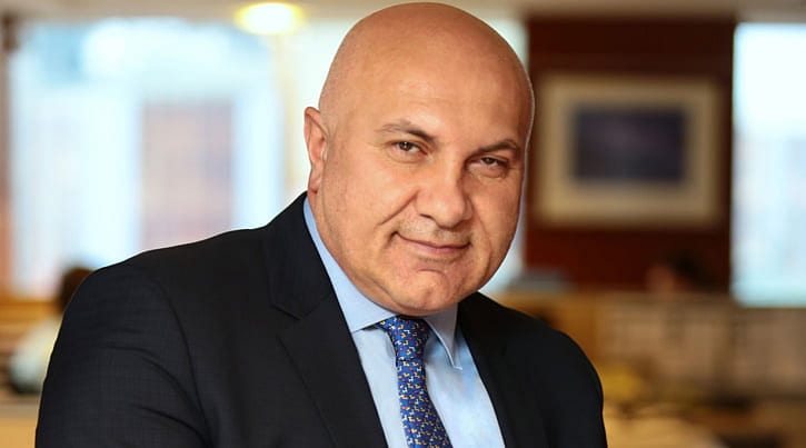 2,5 milyar dolarlık satın alma peşindeyiz