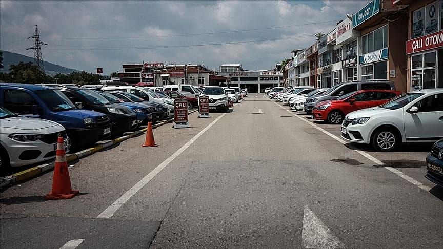 Galericiler ikinci el otomobilde fiyat düşüşü beklemiyor