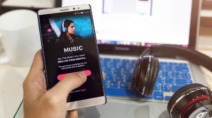 Online müzikte rekabet kızışıyor