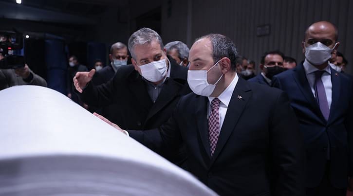 Pet şişelerden ürettiği polyester ipliği 38 ülkeye satıyor-0