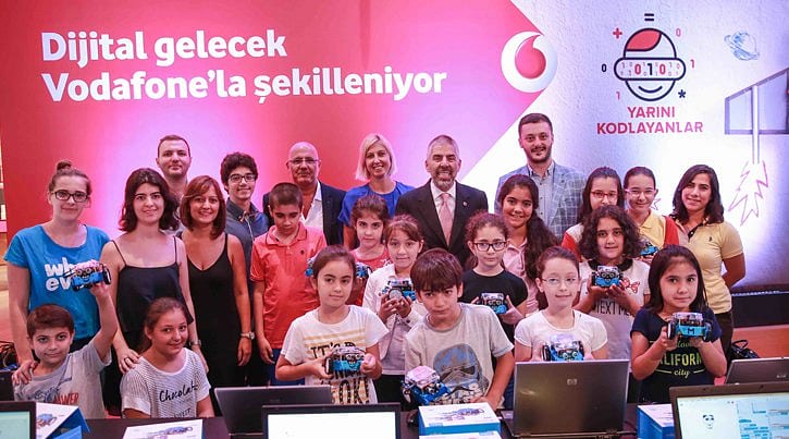 Vodafone'dan kodlama eğitimi