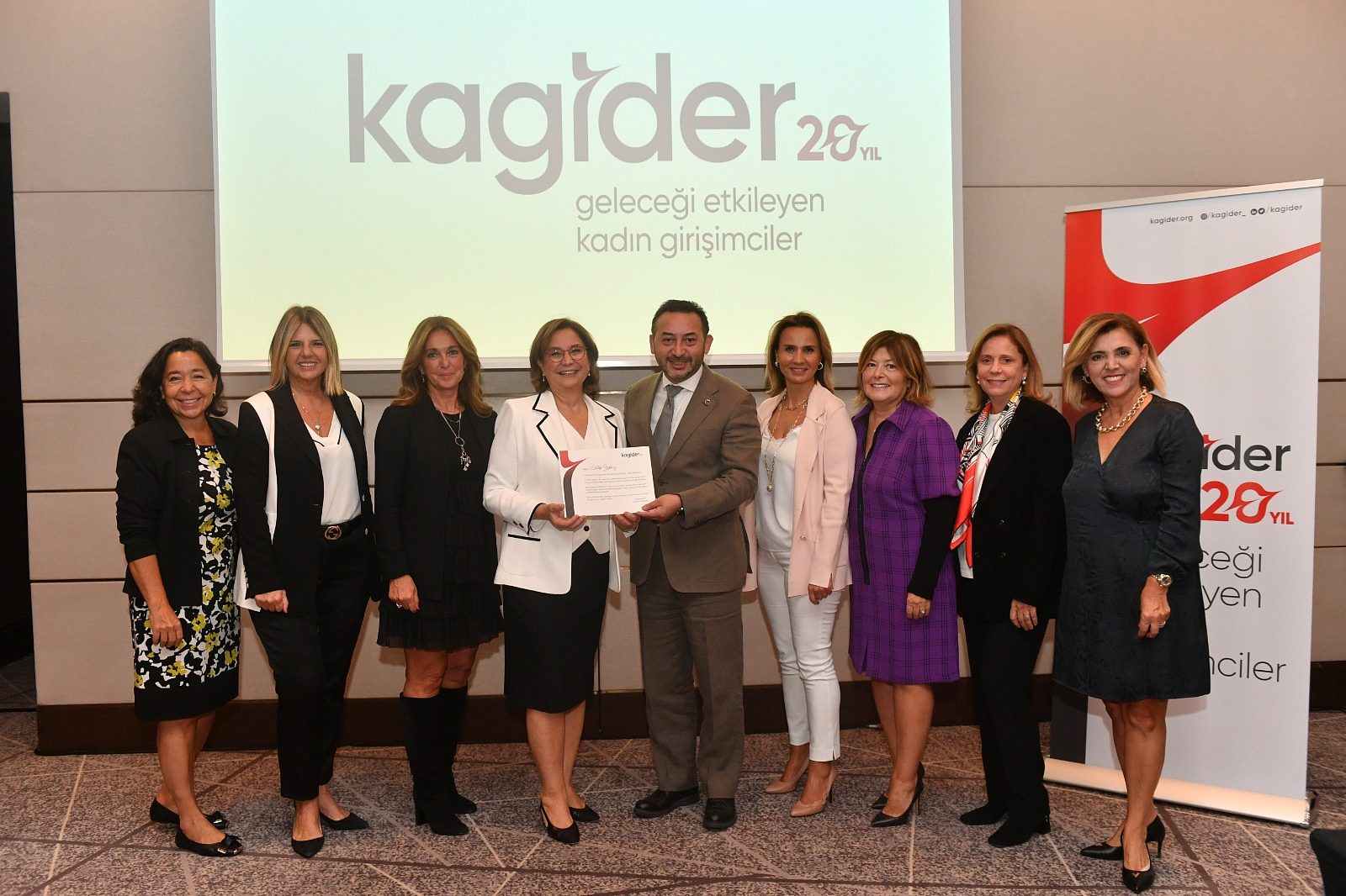 'Gelecek 20 yılda yeşil ekonomiyi kadınlarla büyüteceğiz'-1