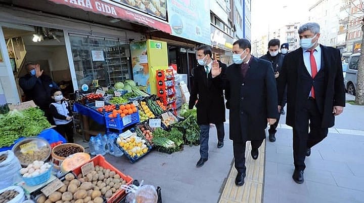 'Çok yüksek riskli' ilde seferberlik başlatıldı: '14 gün evde kalın'
