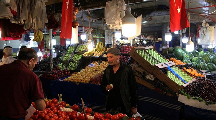 Yoksulun enflasyonu yüksekte geziyor