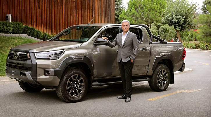 Yeni Toyota Hilux 252 bin TL'den satışa sunuldu