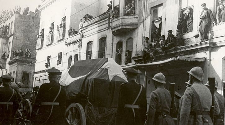 Ata'yı saygı ve özlemle anıyoruz-3