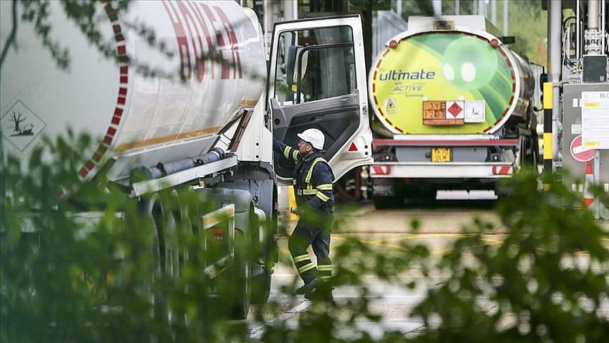 İngiltere'de kriz: 300 yabancı sürücüye geçici vize verecek
